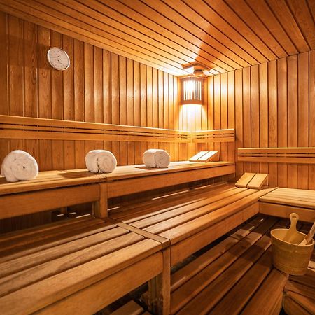 Studio Im Hotel Des Alpes ฟลิมส์ ภายนอก รูปภาพ
