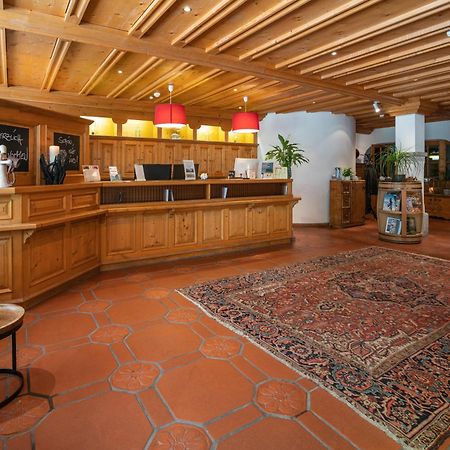 Studio Im Hotel Des Alpes ฟลิมส์ ภายนอก รูปภาพ